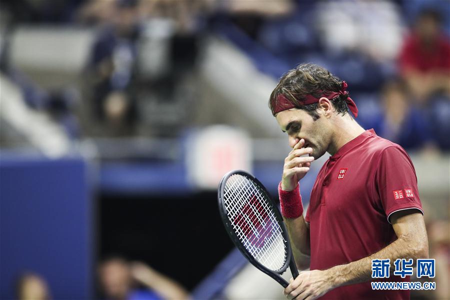 爱游戏AG真人娱乐费德勒回归赛场,爆冷首场状态亮眼,阿森纳观众沸腾!(费德勒近期比赛)