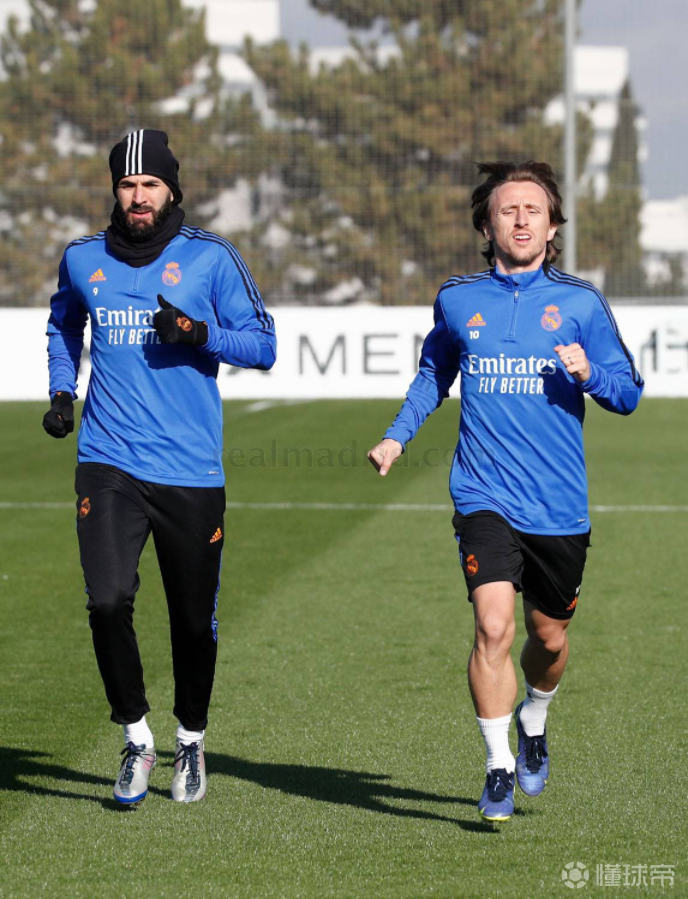 爱游戏真人在线直播关于赛后体能课后,瓦伦西亚内部沟通备战NBA常规赛,信心回归,资深球员宣示担当的信息